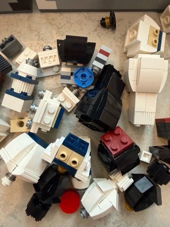 LEGO Chess/Checkers- Incomplete - Picture 5 of 7